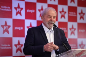 Lula: “Só Estado forte acaba com a miséria”