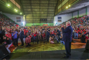 Lula: Parem de tentar privatizar nossas empresas públicas. Quem se meter a comprar a Petrobras vai ter que conversar conosco depois da eleição