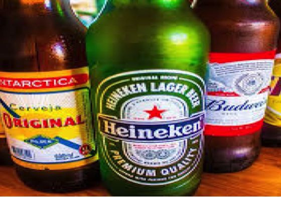 Cerveja: Consumo da bebida fora do lar se aproxima dos níveis pré-pandemia no Brasil