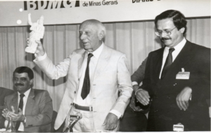 Deusdedith Aquino, Ulysses Guimarães e Carlos Alberto Teixeira de Oliveira, em evento no BDMG – 13.09.1989