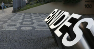 Indústria brasileira: em evento na FIESP, Mercadante anuncia medidas do BNDES para fortalecer o setor